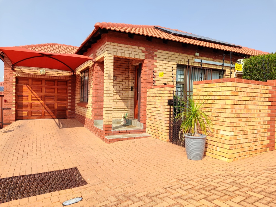 2 Bedroom Property for Sale in Doringkruin North West